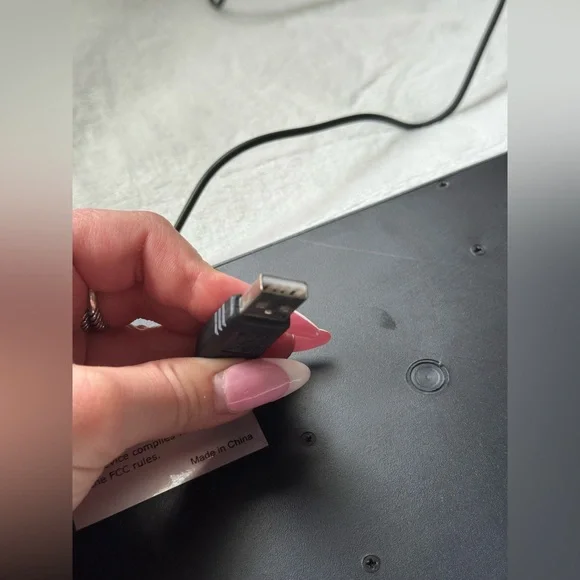 Softtouch USB Mini Multimedia Keyboard - Picture 7 of 13